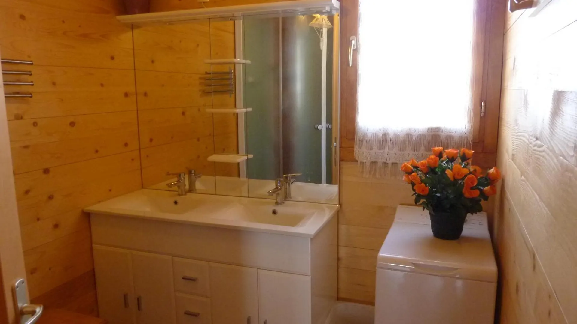 Deux Grands Chalets Communicants Les Orres
